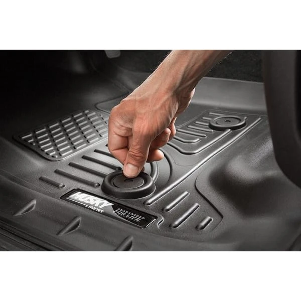 Husky LinersĀ® 13511 Weatherbeater Series Black Floor Mats, Front Row - Image 5